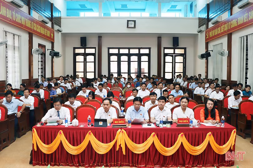 HĐND các địa phương họp bàn giải pháp phát triển thời gian tới
