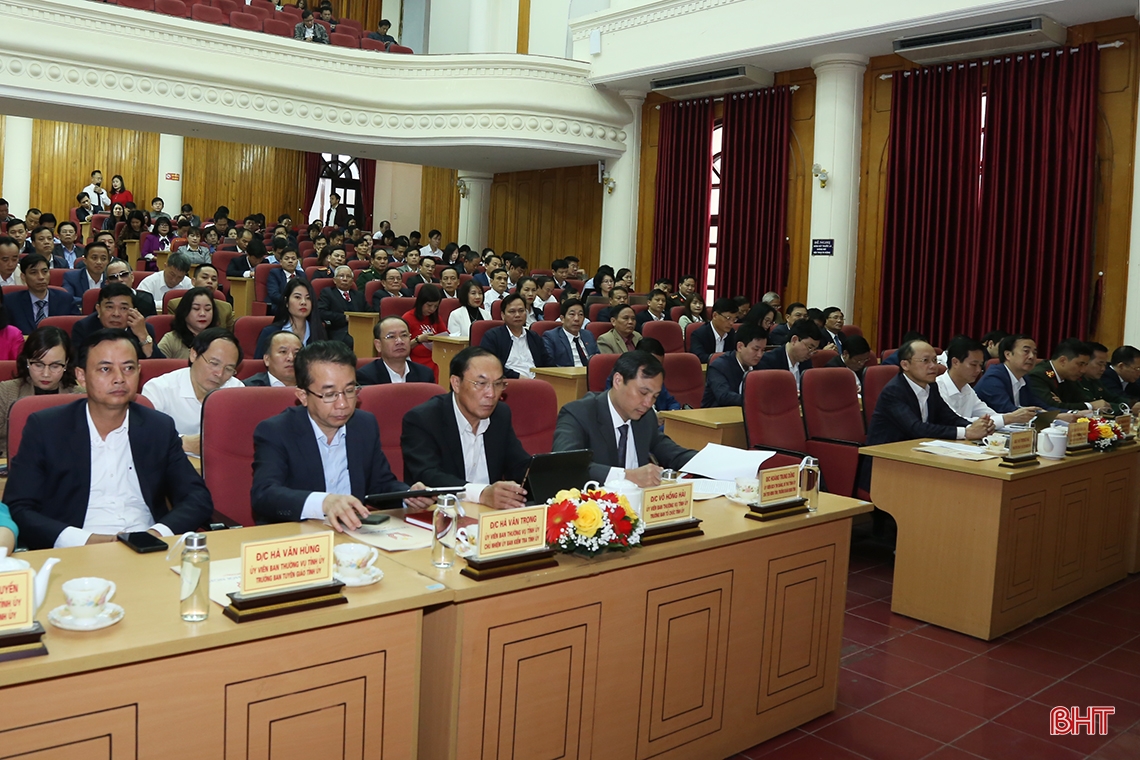 Hà Tĩnh đoàn kết, chung sức thực hiện tốt các phong trào thi đua yêu nước