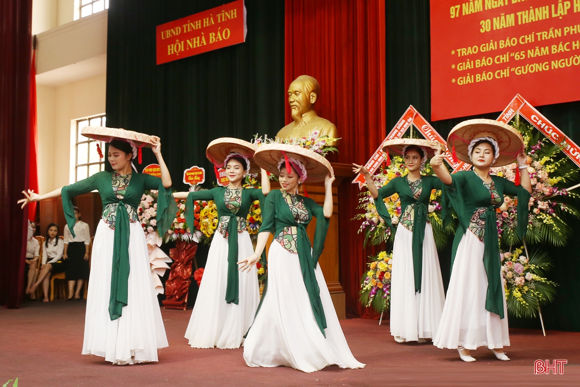 Hà Tĩnh long trọng kỷ niệm 97 năm Ngày Báo chí cách mạng Việt Nam, 30 năm thành lập Hội Nhà báo tỉnh
