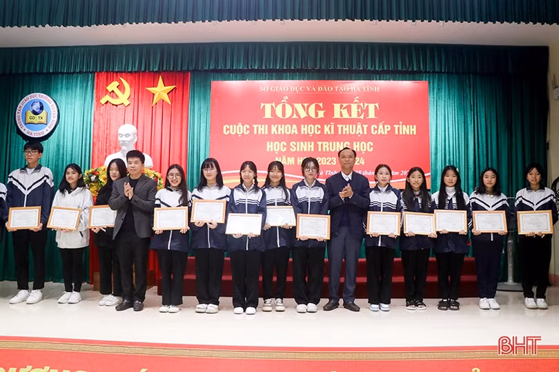 2 dự án của học sinh Hà Tĩnh được tham dự Cuộc thi KHKT cấp quốc gia 