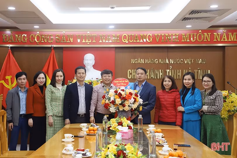 Lãnh đạo TP Hà Tĩnh động viên các đơn vị thực hiện nhiệm vụ quyết toán