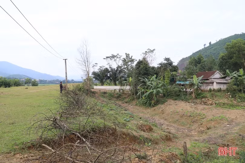 Bất an vì đường cứu nạn cứu hộ thi công dang dở