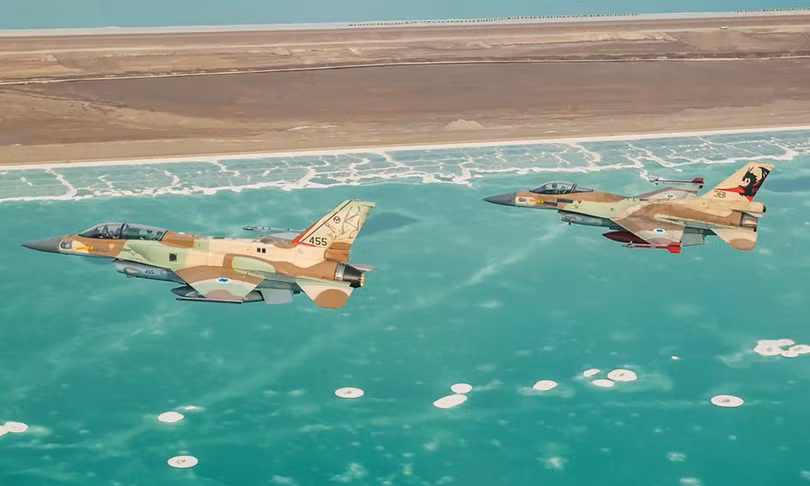 Israel không kích Syria