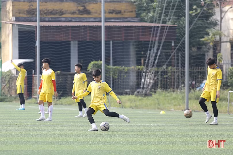 U19 Hồng Lĩnh Hà Tĩnh tích cực “rèn quân” cho vòng loại quốc gia