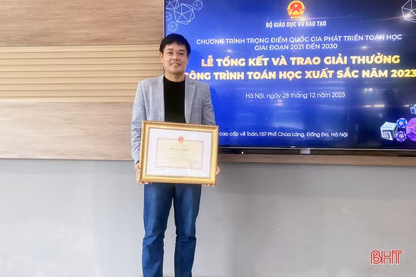 Tiến sĩ Trường Đại học Hà Tĩnh đạt giải nhì “Công trình Toán học xuất sắc”