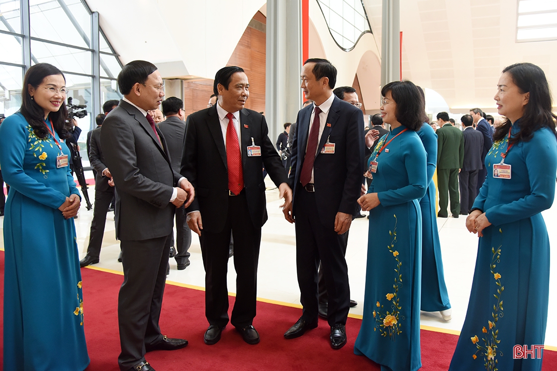 Đoàn đại biểu Hà Tĩnh tại Đại hội XIII của Đảng