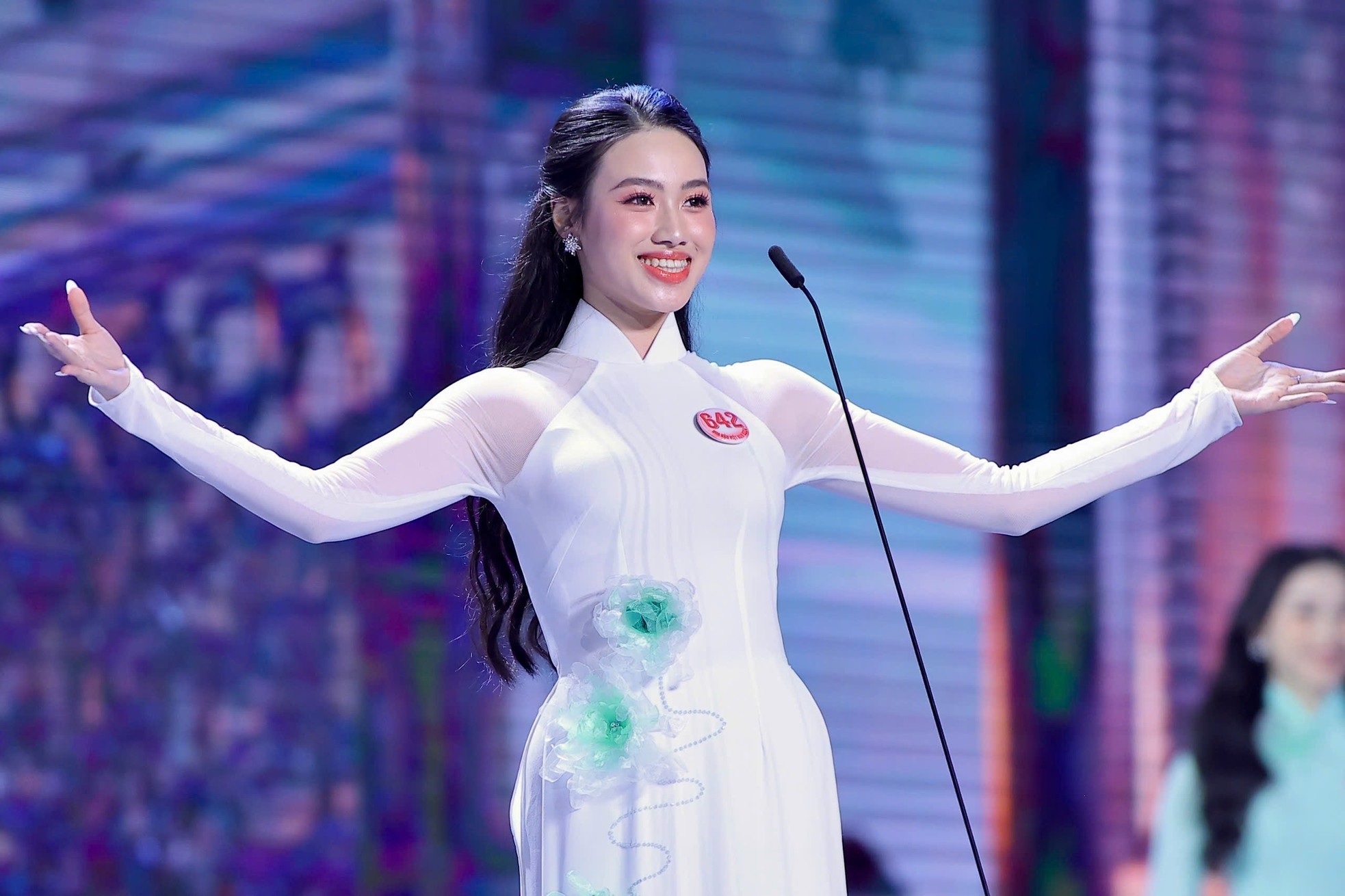 Thí sinh Ngô Thị Thanh Vân, sinh năm 2005, đến từ Ninh Bình, sinh viên Đại học Văn hóa Hà Nội. Cô được đặc cách vào Chung khảo Hoa hậu Việt Nam 2024 nhờ danh hiệu Người đẹp Hoa Lư.