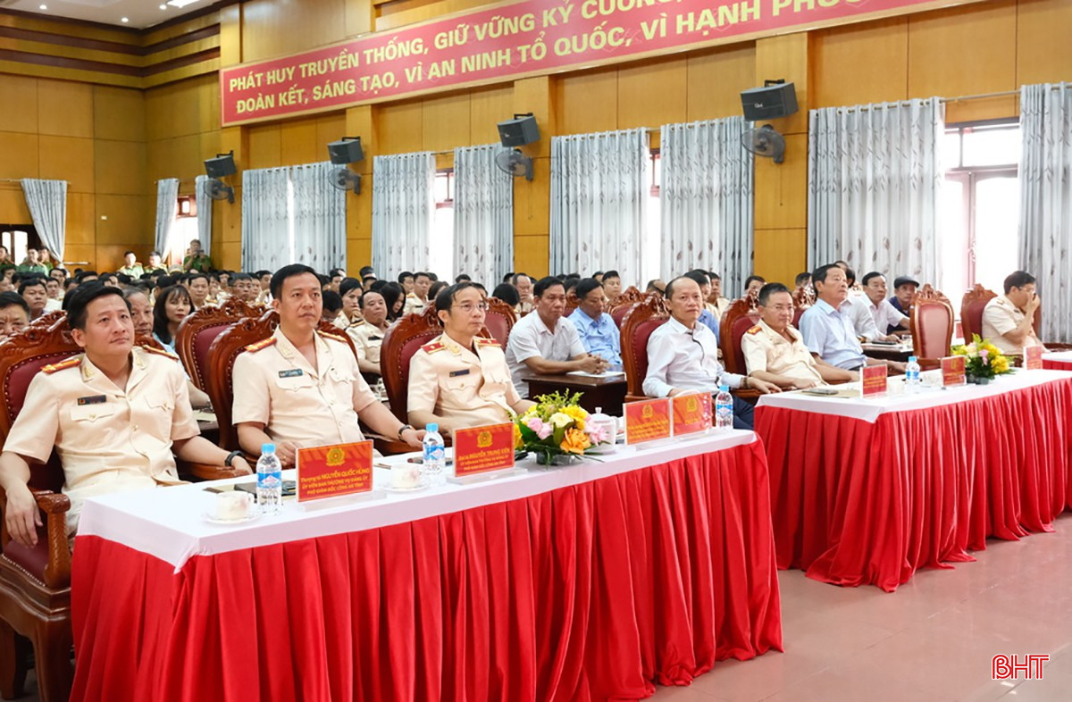 bqbht_br_dai-bieu-tham-du.jpg