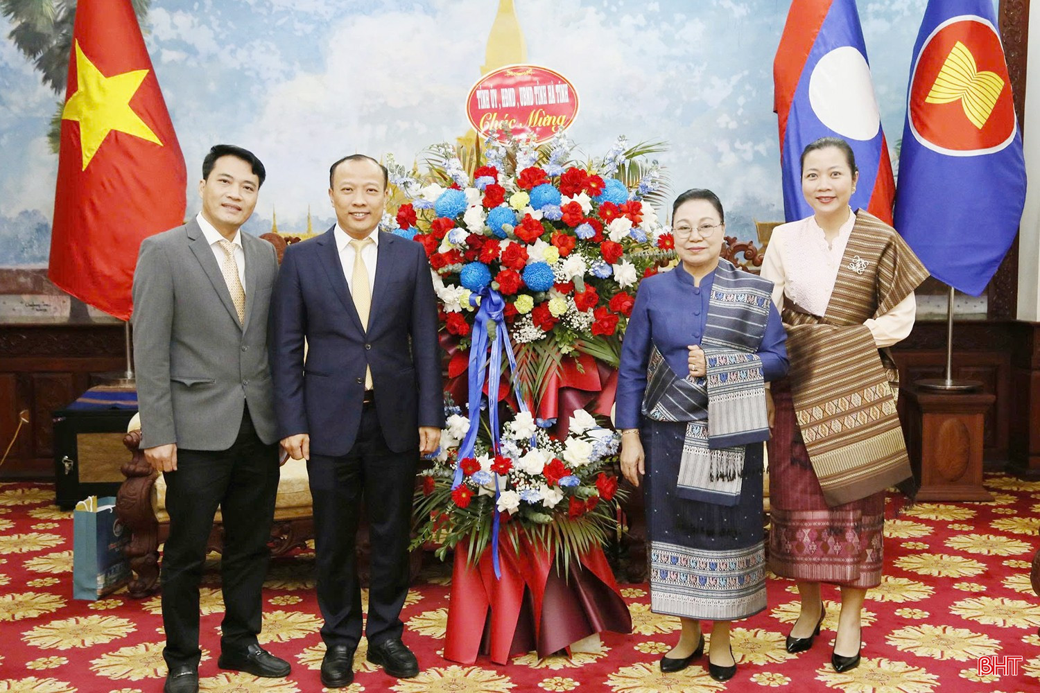 bqbht_br_qk-lao.jpg