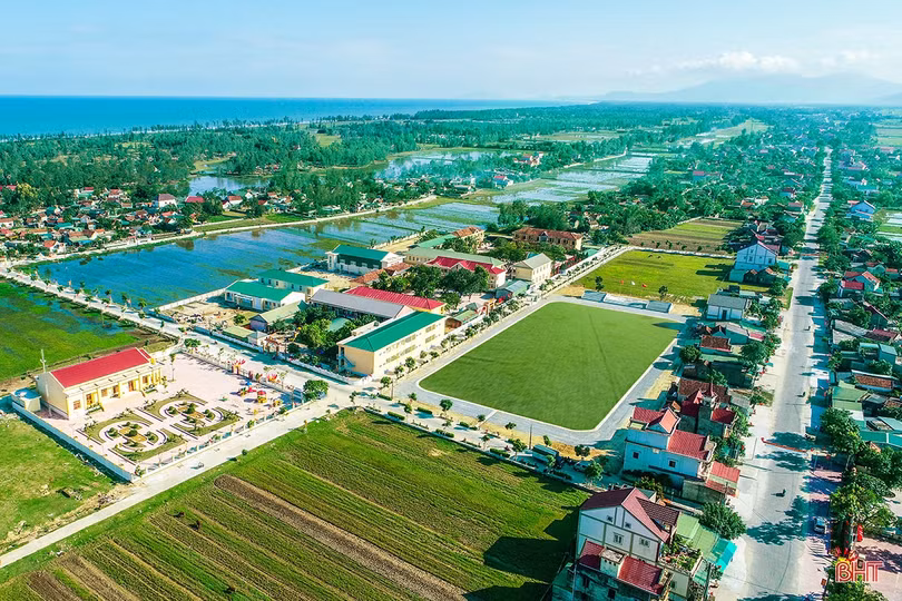 Tiếp tục đổi mới phương thức, nâng cao năng lực lãnh đạo của Đảng bộ Hà Tĩnh trước yêu cầu phát triển nhanh, bền vững