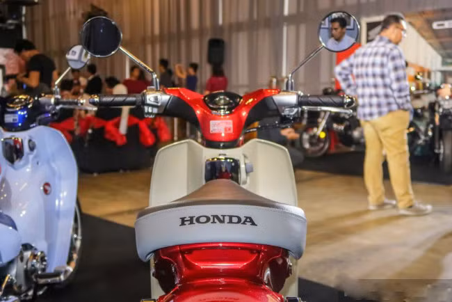 Honda Super Cub 125 tại Malaysia rẻ hơn ở Việt Nam 7 triệu đồng