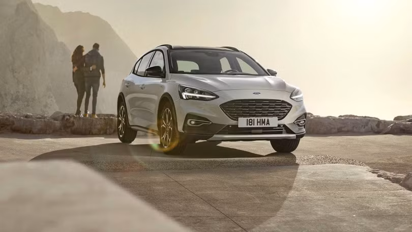 anh ford focus 2019 lot xac toan dien