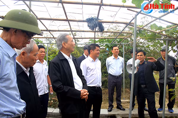 lanh dao tinh ha tinh qua cac thoi ky tham quan khu dan cu kieu mau vuon mau