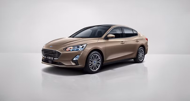 anh ford focus 2019 lot xac toan dien