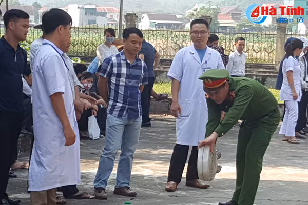trang bi ky nang pccc cho doi ngu can bo y te o vu quang