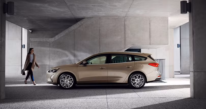 anh ford focus 2019 lot xac toan dien