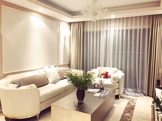 chon di ve sang trong dang mo uoc cua 4 hoa hau viet dinh dam