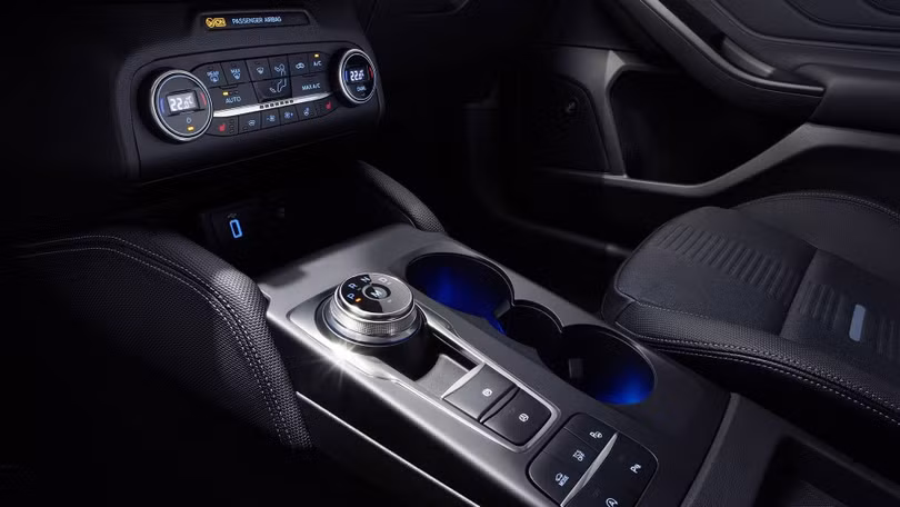 anh ford focus 2019 lot xac toan dien