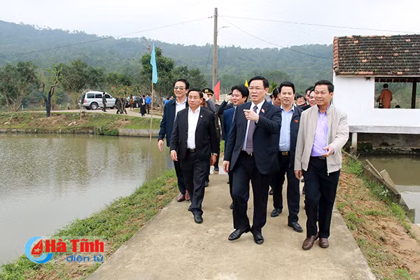 xay dung ntm o ha tinh ben vung tu khu dan cu kieu mau vuon mau