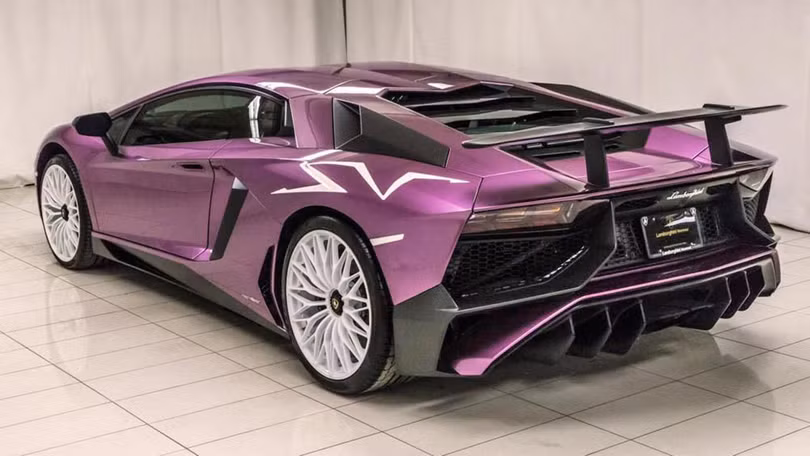 lamborghini aventador phien ban mau tim cuc hiem