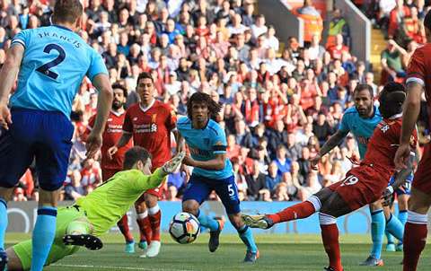 liverpool 3 0 bournemouth salah khong ngung no sung