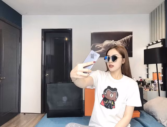 chon di ve sang trong dang mo uoc cua 4 hoa hau viet dinh dam