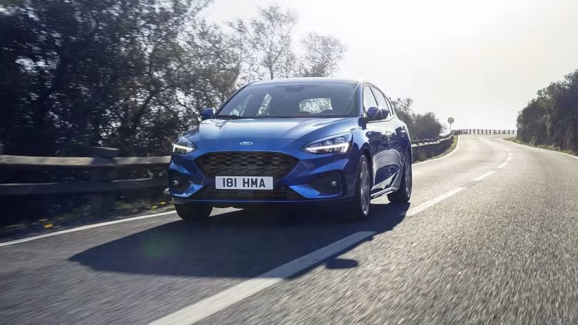 anh ford focus 2019 lot xac toan dien