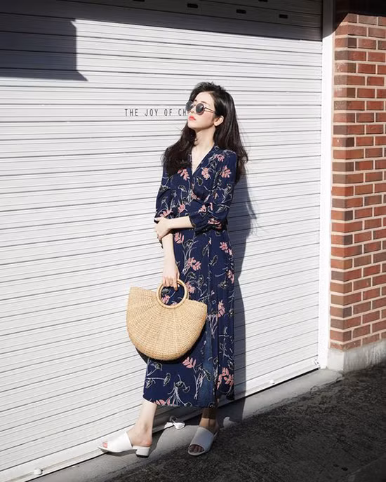 Phối đồ cùng túi nan, túi cói hot trend mùa hè