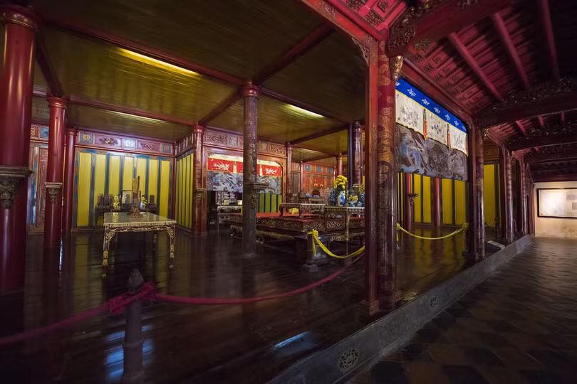 ba lang tam nhung vi vua trieu nguyen