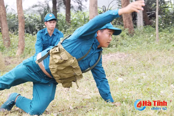 dan quan nghi xuan thi nem luu dan danh dich doi khang