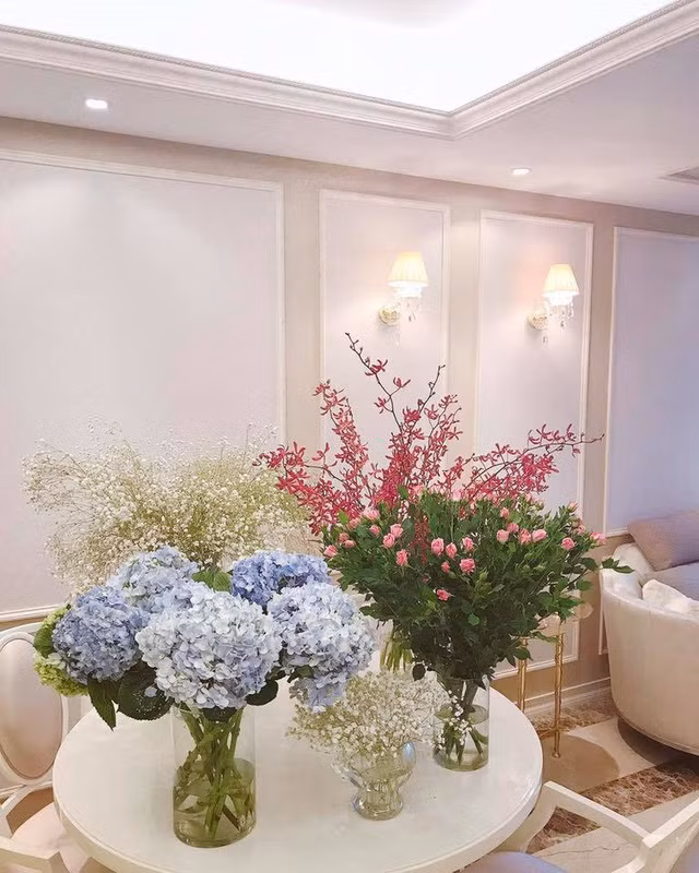 chon di ve sang trong dang mo uoc cua 4 hoa hau viet dinh dam