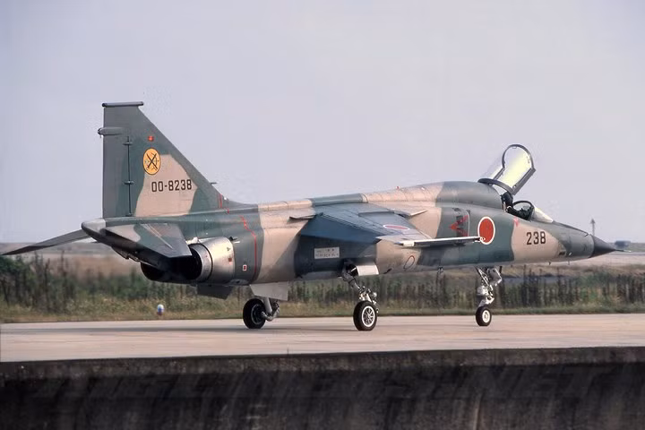 suc manh tiem kich sieu am mitsubishi f 1 cua nhat ban
