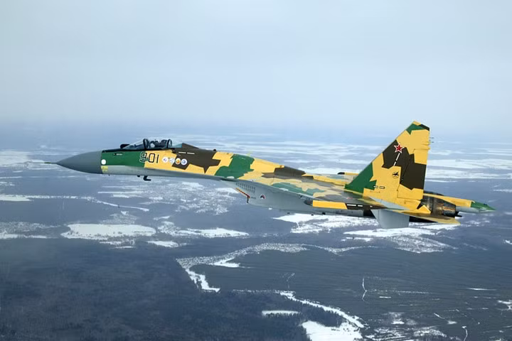 sieu tiem kich su 35 vu khi thong tri bau troi cua khong quan nga
