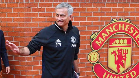 mourinho gap lai chelsea moi duyen lanh am mui thuoc sung