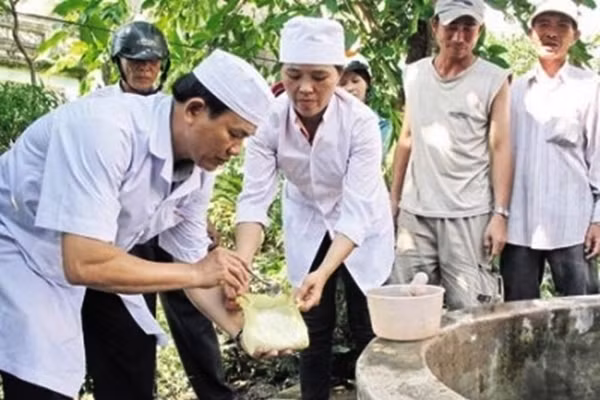 lam gi de phong dich tieu chay dau mat do sot xuat huyet sau bao lu