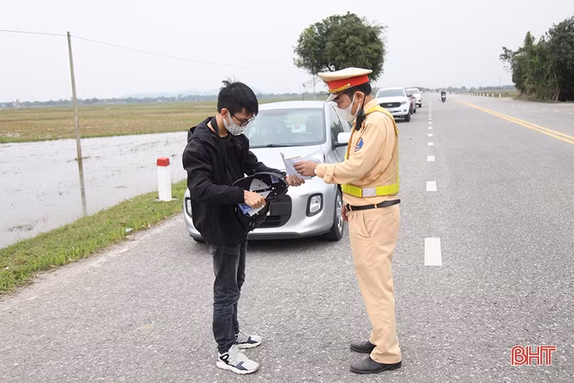 Đảm bảo an toàn giao thông khi thi công nút giao cao tốc Bắc - Nam đoạn qua Hà Tĩnh