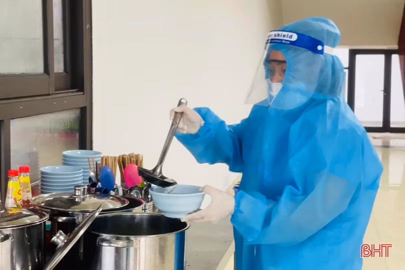 Các “chiến binh nhí” Trường Phổ thông liên cấp Albert Einstein Hà Tĩnh bắt nhịp tốt ở khu cách ly