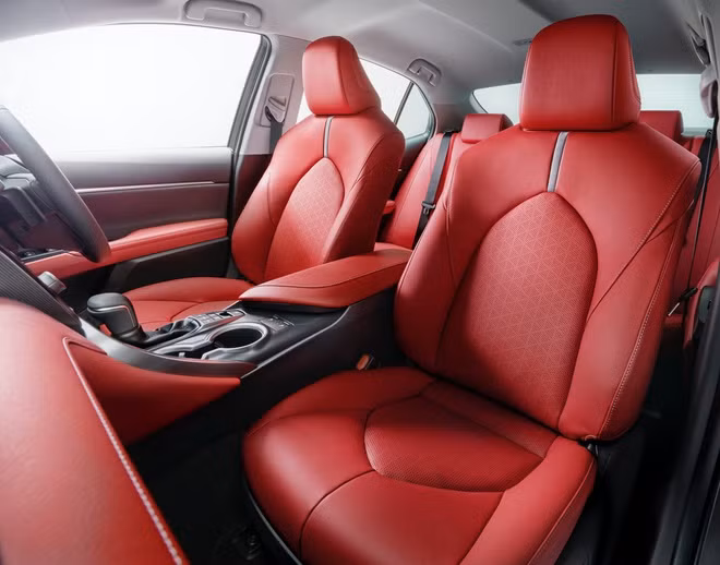Toyota Camry kỷ niệm 40 năm bằng phiên bản Black Edition