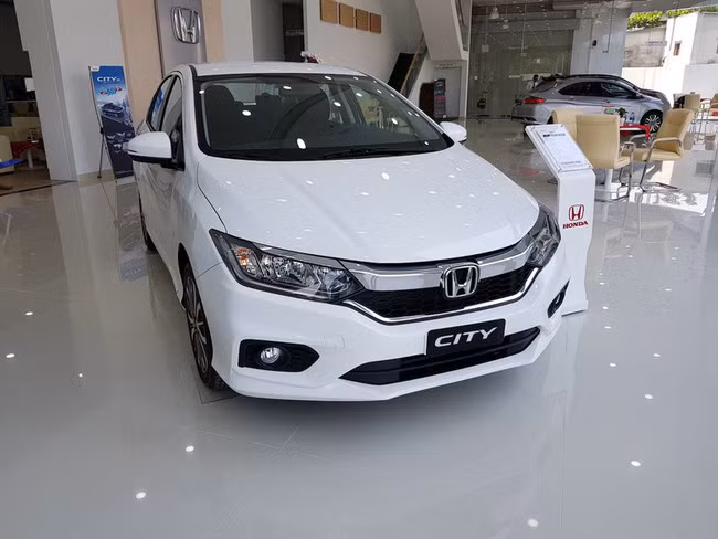 Toyota Vios vẫn là “mẫu xe quốc dân” ở Việt Nam nhưng hãy coi chừng Honda City