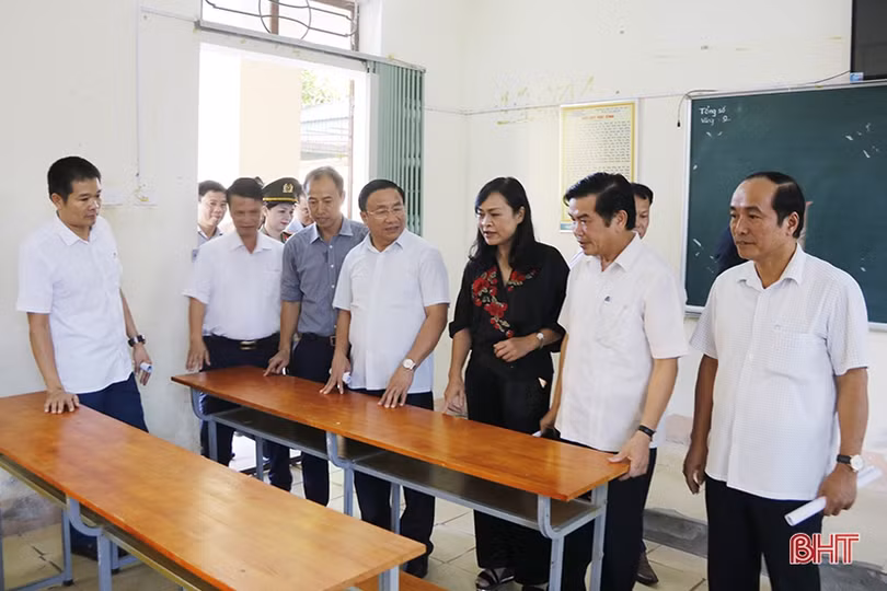 Triển khai hiệu quả công tác phòng chống dịch gắn với thi đua chào mừng đại hội Đảng các cấp