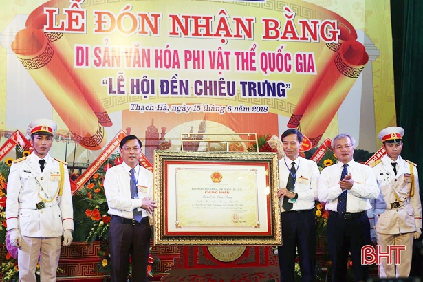 Lễ hội đền Chiêu Trưng - linh thiêng và rực rỡ!