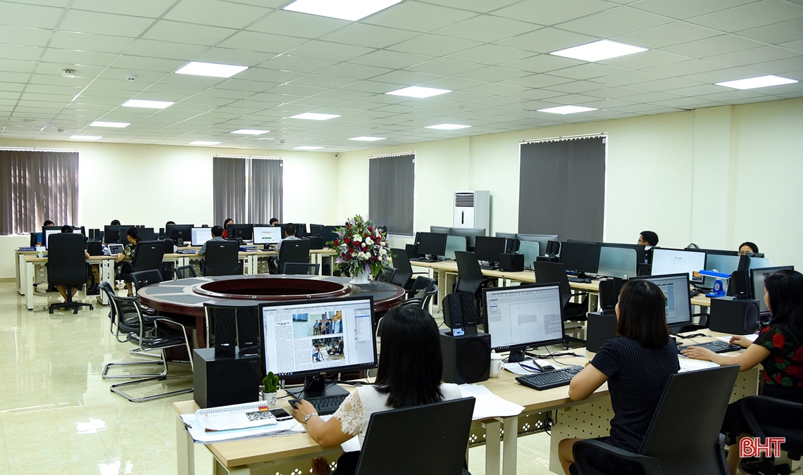 Ban Thường vụ Tỉnh ủy Hà Tĩnh chỉ đạo đôn đốc việc mua, đọc và làm theo báo, tạp chí của Đảng