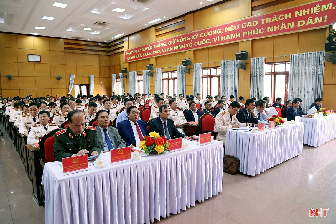 Mỗi cán bộ, chiến sĩ Công an Hà Tĩnh phải nỗ lực cao nhất học tập, thực hiện 6 điều Bác Hồ dạy