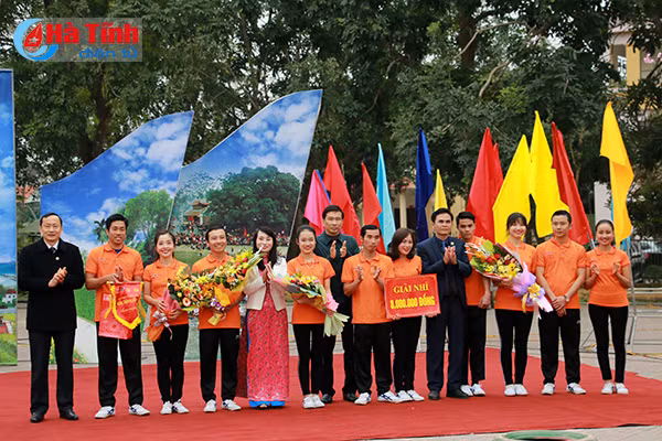 duc tho gianh giai nhat cuoc thi nong thon ngay moi nam 2018
