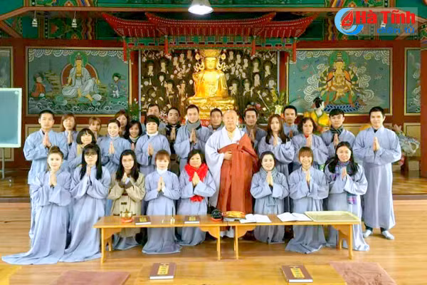 lao dong ha tinh don tet viet tren xu so kim chi