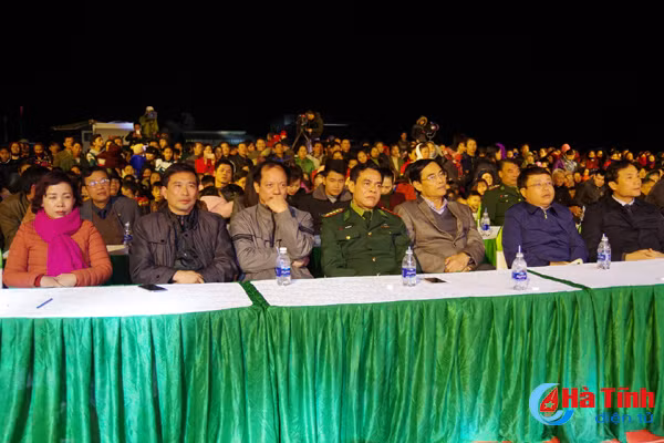 dac sac dem giao luu nghe thuat tinh anh noi cua bien