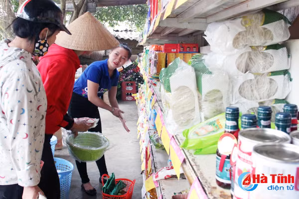 ha tinh gan 800 ty dong hang hoa phuc vu tet nguyen dan
