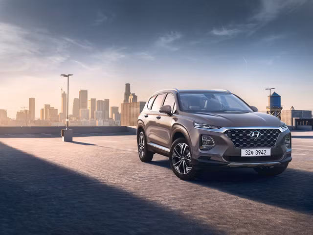 hyundai cong bo anh thuc te va chot lich ra mat santa fe 2019