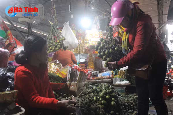 nhon nhip thi truong vat pham tien ong cong ong tao