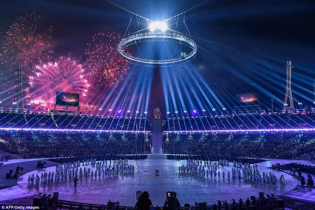 xem lai anh le khai mac day mau sac cua olympic pyeongchang 2018
